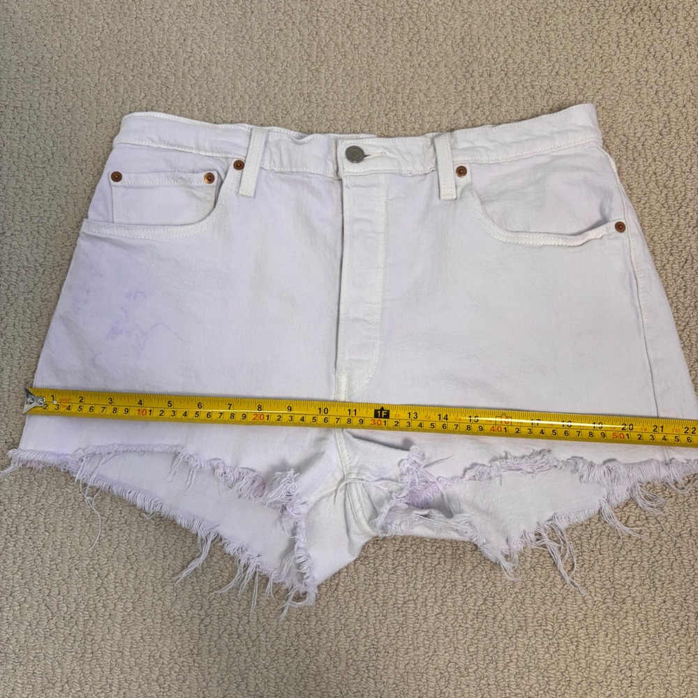 Levis 501 Original High Rise Cut Off Shorts White Purple Tie Dye W34 / Sz 16 - Picture 12 of 16